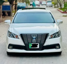 Toyota Crown Royal Saloon G 2013 for Sale