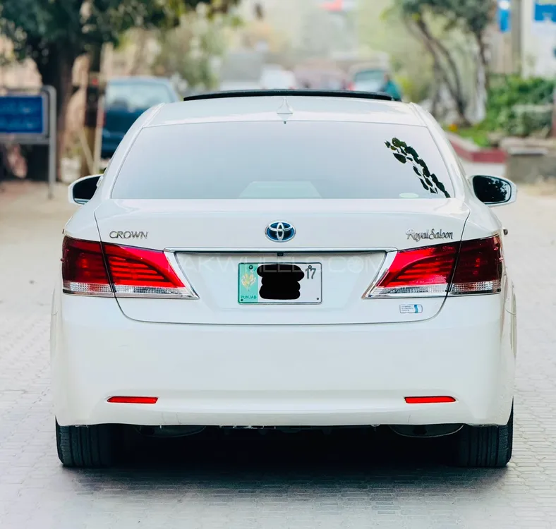 Toyota Crown 2013 for Sale in Faisalabad Toyota Crown 2013 for Sale in Faisalabad Image-4