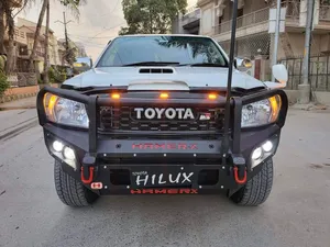 Toyota Hilux D-4D Automatic 2010 for Sale