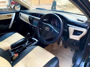 Toyota Corolla GLi 1.3 VVTi 2015 for Sale