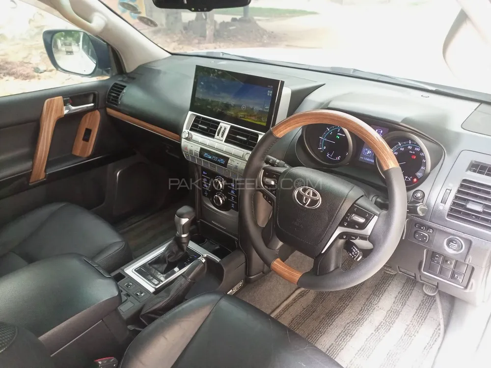 Toyota Prado 2011 for Sale in Karachi Toyota Prado 2011 for Sale in Karachi Image-7