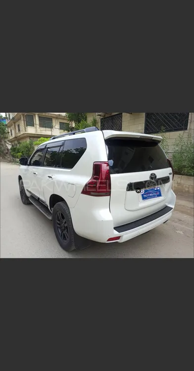 Toyota Prado 2011 for Sale in Karachi Toyota Prado 2011 for Sale in Karachi Image-5