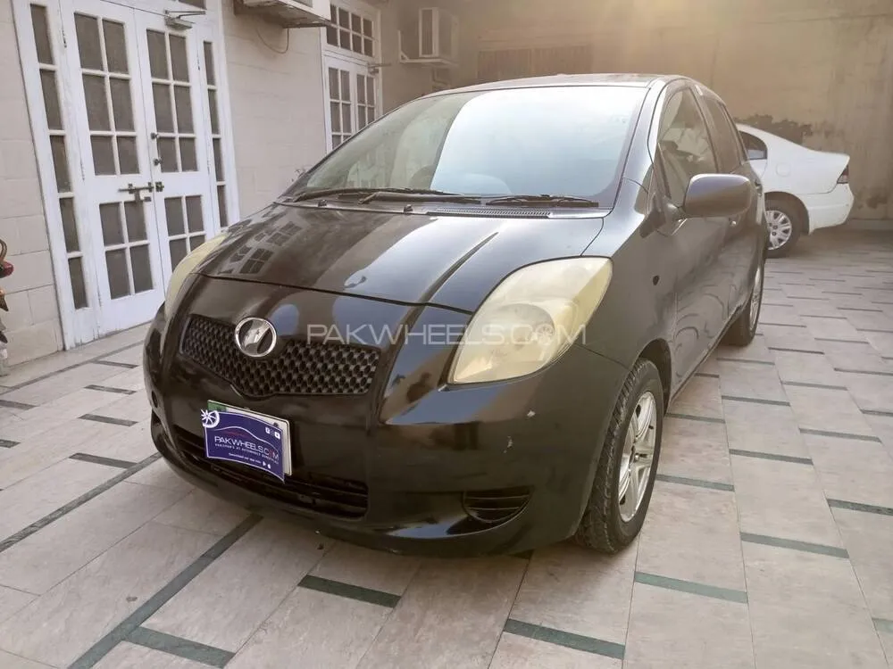 Toyota Vitz 2005 for Sale in Lahore Toyota Vitz 2005 for Sale in Lahore Image-2