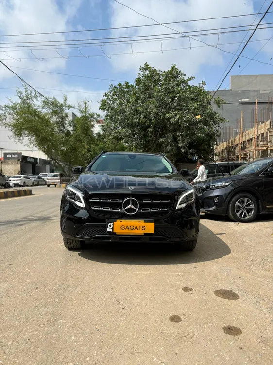 Mercedes Benz GLA Class 2018 for Sale in Karachi Image-1