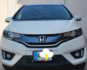 Honda Fit 1.5 Hybrid S Package 2015 for Sale