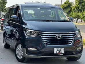 Hyundai Grand Starex GLX 2018 for Sale