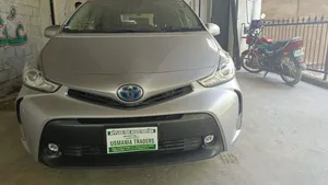 Toyota Prius Alpha G 2021 for Sale