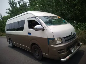 Toyota Hiace Grand Cabin 2011 for Sale