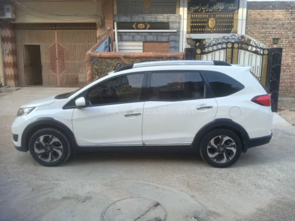 Honda BR-V 2018 for Sale in Hyderabad Image-1