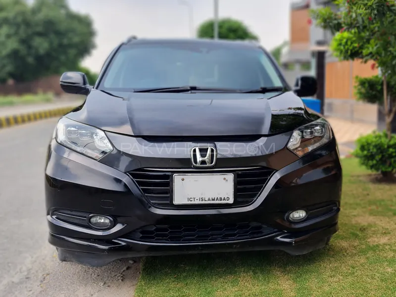 Honda Vezel 2016 for Sale in Lahore Image-1