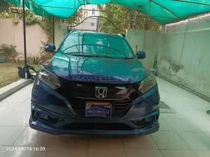 Honda Vezel Hybrid Z 2015 for Sale