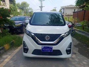 Nissan Dayz Highway star S hybrid X pro pilot 2020 for Sale