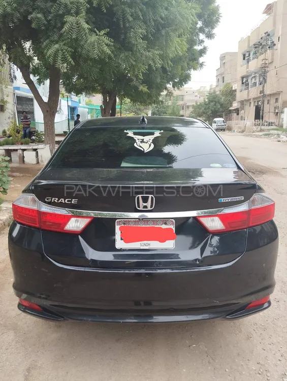 Honda Grace Hybrid 2015 for sale in Karachi