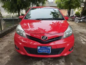 Toyota Vitz F 1.0 2012 for Sale