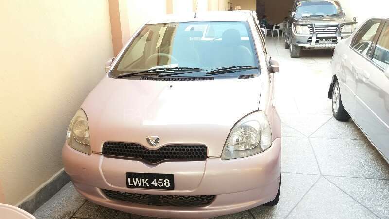 Toyota Vitz 2001 for Sale in Lahore Image-1
