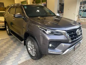 Toyota Fortuner 2.7 V 2021 for Sale
