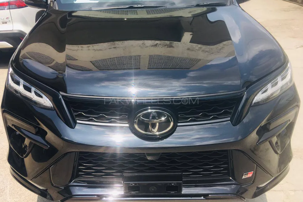 Toyota Fortuner 2024 for Sale in Islamabad Image-1