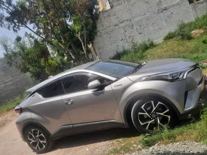 Toyota C-HR G-LED 2017 for Sale