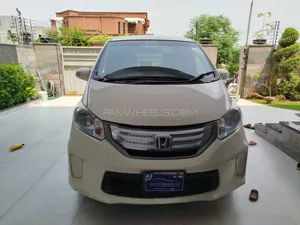 Honda Freed 2013 for Sale