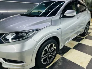 Honda Vezel Hybrid Z 2015 for Sale