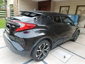 Toyota C-HR G-LED 2017 for Sale