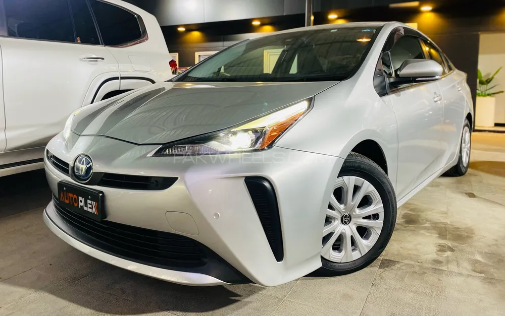 Toyota Prius 2021 for Sale in Karachi Image-1