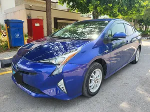 Toyota Prius S 2018 for Sale