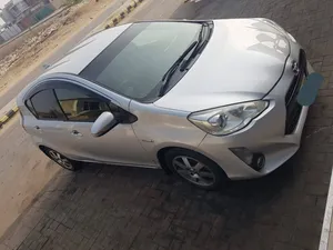 Toyota Aqua G 2015 for Sale