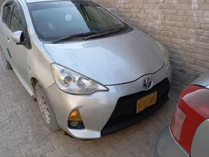 Toyota Aqua S 2012 for Sale