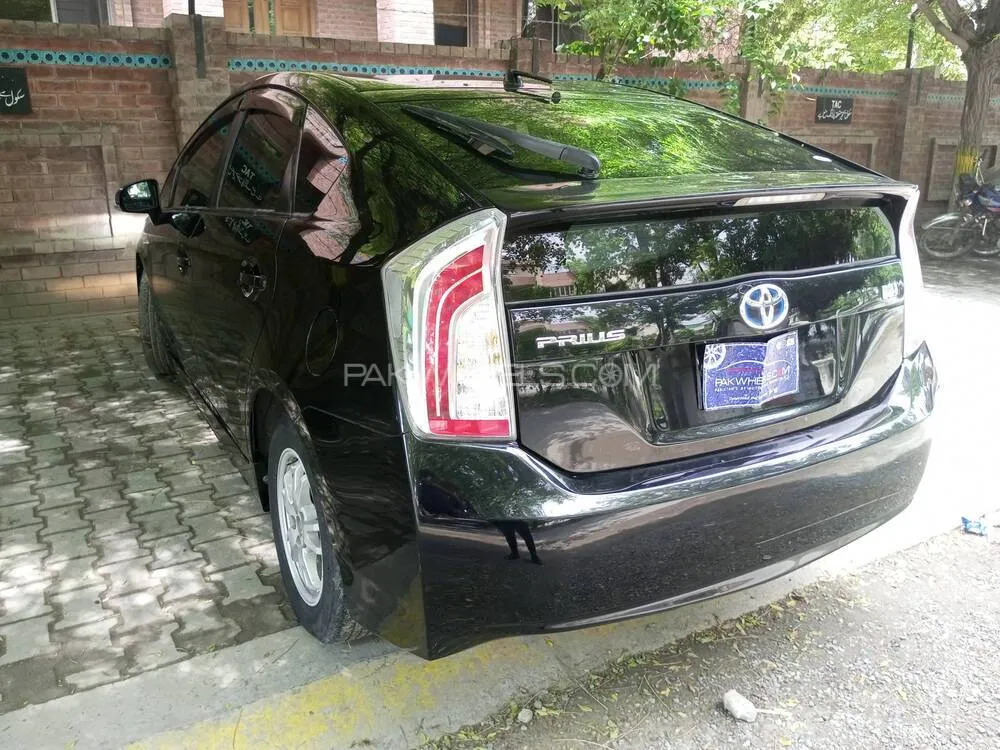 Toyota Prius 2009 for Sale in Lahore Toyota Prius 2009 for Sale in Lahore Image-5
