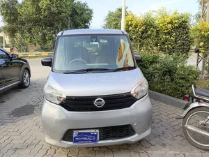 Nissan Roox 2015 for Sale