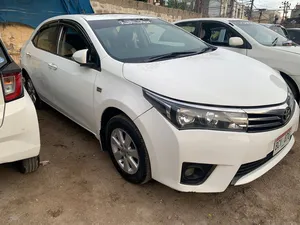 Toyota Corolla Altis Grande CVT-i 1.8 2015 for Sale