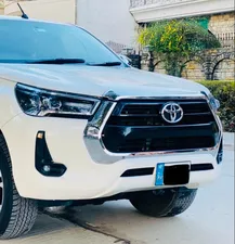 Toyota Hilux Revo V Automatic 2.8 2023 for Sale