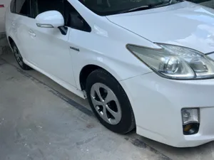 Toyota Prius L 1.8 2011 for Sale