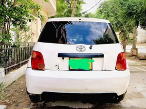 Toyota IST 1.5 A 2002 for Sale