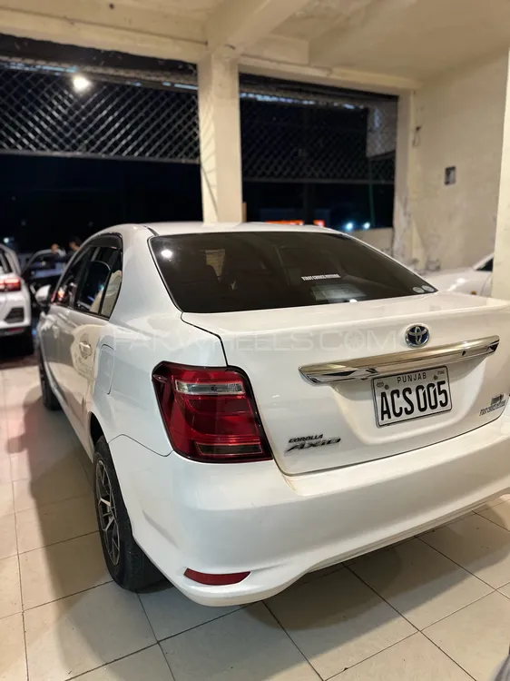 Toyota Corolla Axio 2016 for Sale in Lahore Toyota Corolla Axio 2016 for Sale in Lahore Image-3