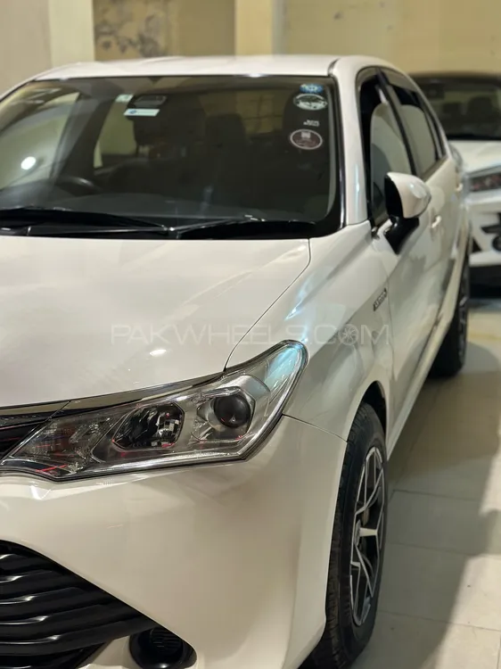 Toyota Corolla Axio 2016 for Sale in Lahore Toyota Corolla Axio 2016 for Sale in Lahore Image-4