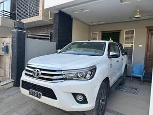 Toyota Hilux Revo V Automatic 2.8 2021 for Sale