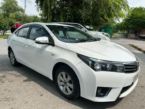 Toyota Corolla Altis Grande CVT-i 1.8 2016 for Sale