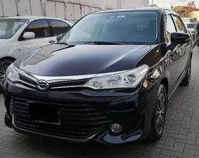 Toyota Corolla Axio Hybrid 1.5 2015 for Sale