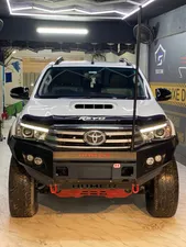 Toyota Hilux Revo V Automatic 3.0  2017 for Sale