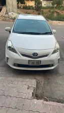 Toyota Prius Alpha 2013 for Sale