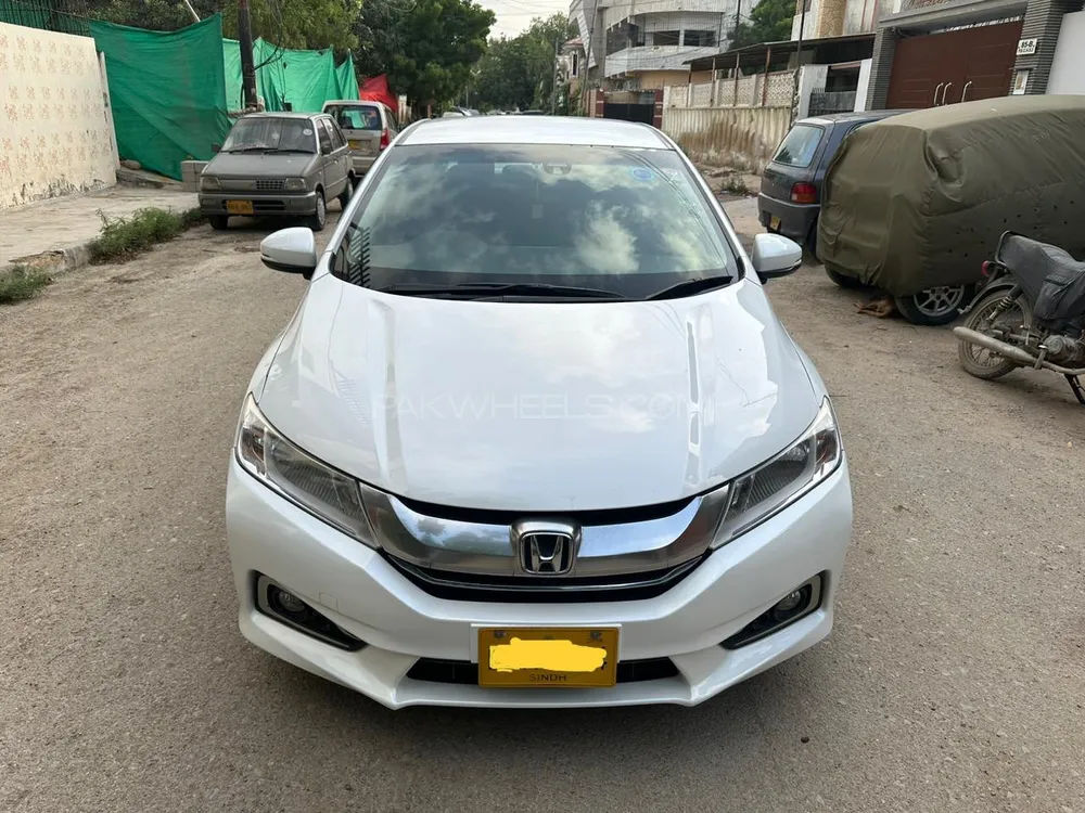 Honda Grace Hybrid 2015 for sale in Karachi