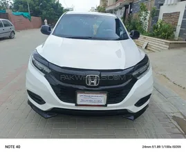 Honda Vezel Hybrid RS Honda Sensing  2018 for Sale