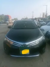 Toyota Corolla Altis Grande CVT-i 1.8 2015 for Sale