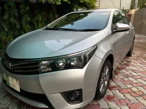 Toyota Corolla Altis Grande CVT-i 1.8 2016 for Sale