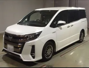 Toyota Noah G 2018 for Sale