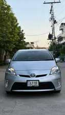 Toyota Prius L 1.8 2015 for Sale