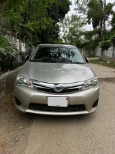 Toyota Corolla Axio Hybrid 1.5 2014 for Sale