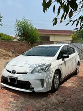 Toyota Prius S Touring Selection 1.8 2013 for Sale